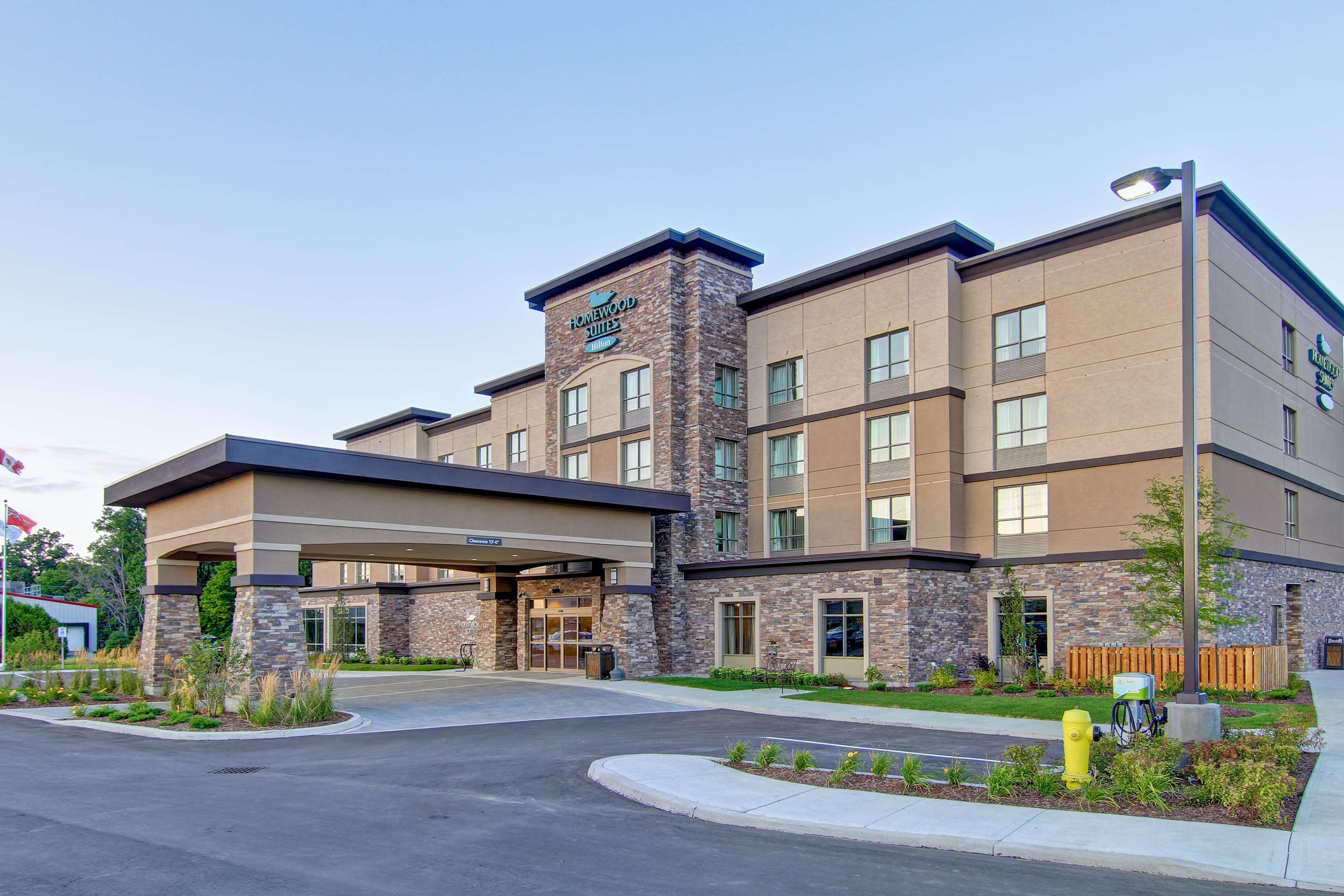 Homewood Suites By Hilton Waterloo/St. Jacobs Exterior photo